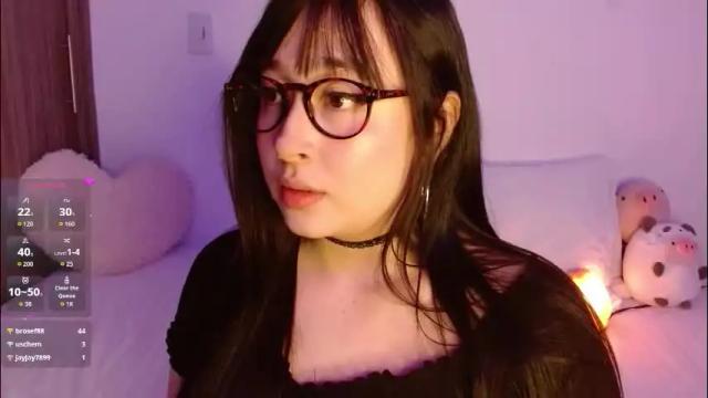 Image 11 of crystalitesq Stream on Chaturbate on 2 months ago