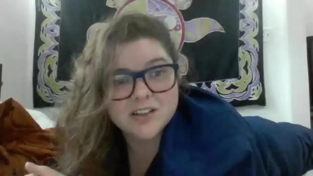 Image 6 of crystalizzzee Stream on Chaturbate on 20 months ago