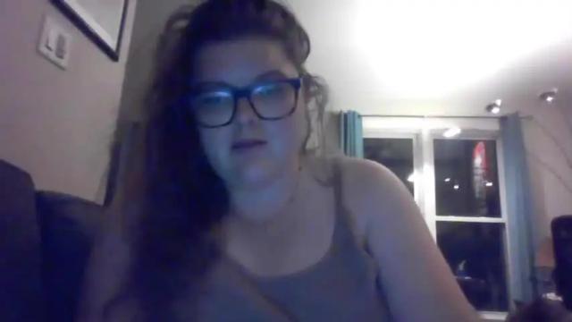 Image 7 of crystalizzzee Stream on Chaturbate on 18 months ago