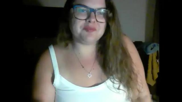 Image 4 of crystalizzzee Stream on Chaturbate on 4 months ago