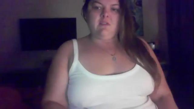 Image 3 of crystalizzzee Stream on Chaturbate on 1 month ago