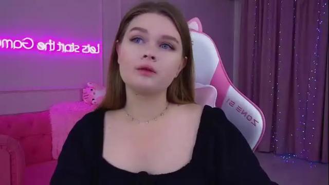 Thumbnail 3, crystallyons's Stream at Chaturbate, 1 month ago