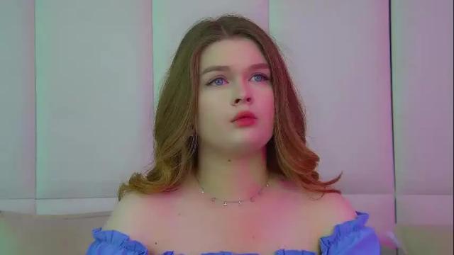 Image 8 of crystallyons Stream on Chaturbate on 28 days ago