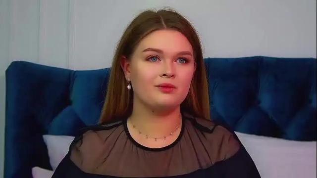 Image 10 of crystallyons Stream on Chaturbate on 25 days ago