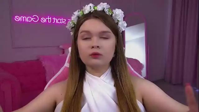 Image 6 of crystallyons Stream on Chaturbate on 10 days ago
