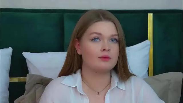 Thumbnail 1, crystallyons's Stream at Chaturbate, 2 months ago