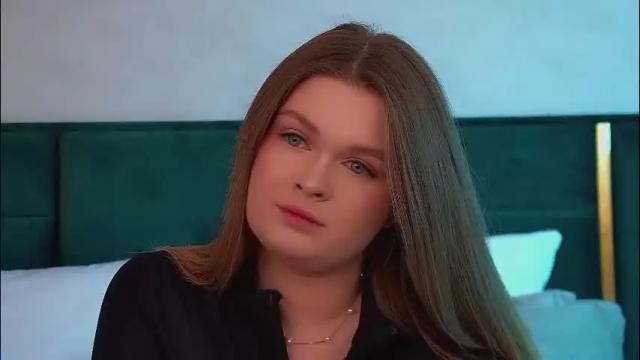 Thumbnail 1, crystallyons's Stream at Chaturbate, 1 month ago