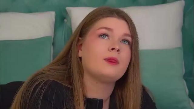 Thumbnail 1, crystallyons's Stream at Chaturbate, 1 month ago