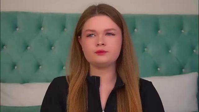 Image 6 of crystallyons Stream on Chaturbate on 1 month ago