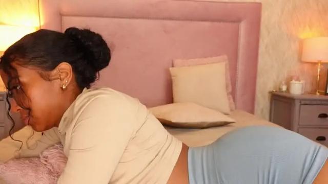 Thumbnail 2, crystalmartinez_'s Stream at Chaturbate, 19 months ago