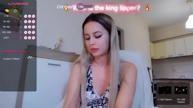 Thumbnail 3, crystalmoon___'s Stream at Chaturbate, 18 months ago