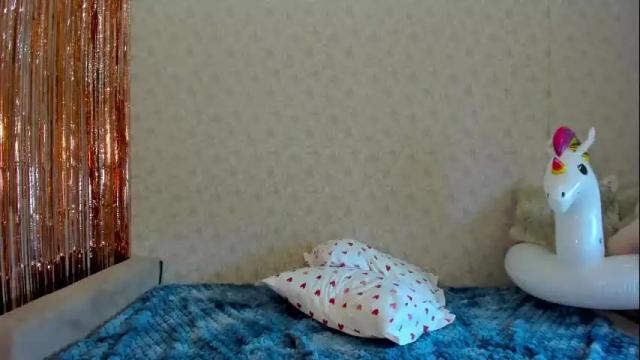 Image 2 of crystalnut Stream on Chaturbate on 1 month ago