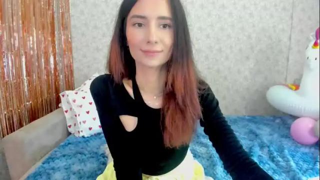 Image 4 of crystalnut Stream on Chaturbate on 1 month ago