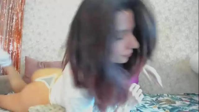 Image 12 of crystalnut Stream on Chaturbate on 23 days ago