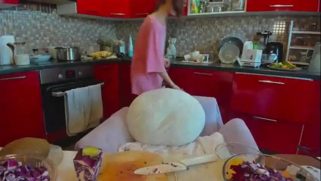 Image 7 of crystalnut Stream on Chaturbate on 14 days ago