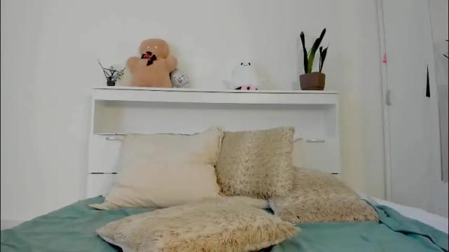 Image 10 of crystalnut Stream on Chaturbate on 1 month ago