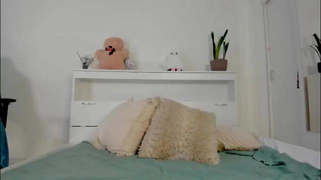 Image 11 of crystalnut Stream on Chaturbate on 1 month ago