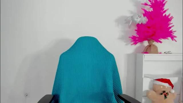 Image 3 of crystalnut Stream on Chaturbate on 1 month ago