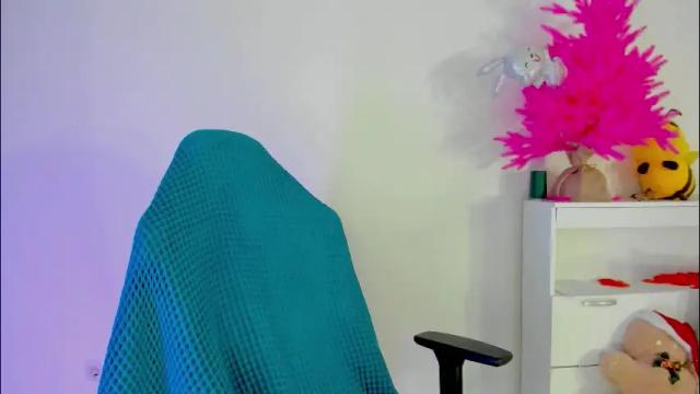 Image 6 of crystalnut Stream on Chaturbate on 1 month ago