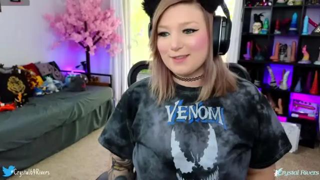 Image 3 of crystalriverstv Stream on Chaturbate on 12 months ago
