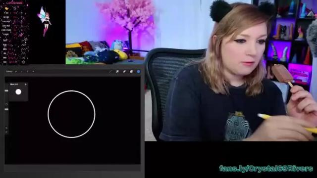 Image 4 of crystalriverstv Stream on Chaturbate on 12 months ago