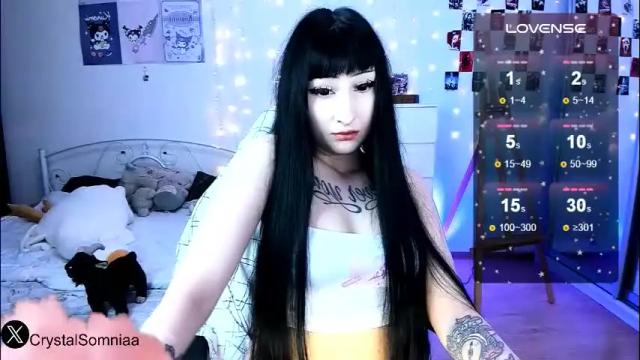 Image 3 of crystalsomnia Stream on Chaturbate on 1 month ago