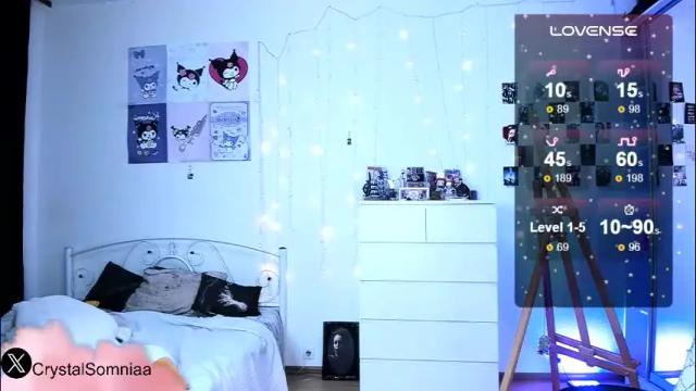 Image 4 of crystalsomnia Stream on Chaturbate on 29 days ago