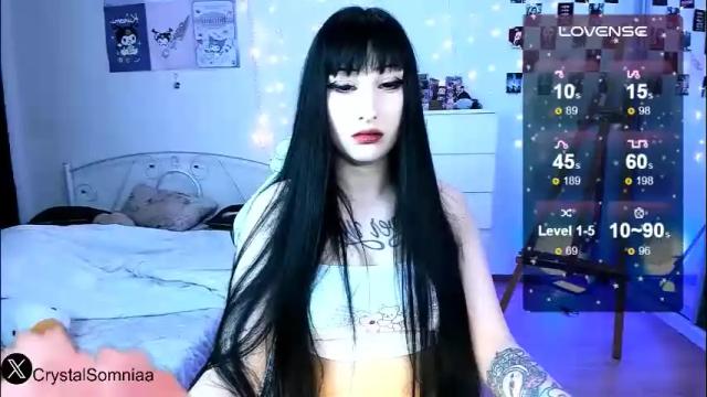 Image 4 of crystalsomnia Stream on Chaturbate on 23 days ago