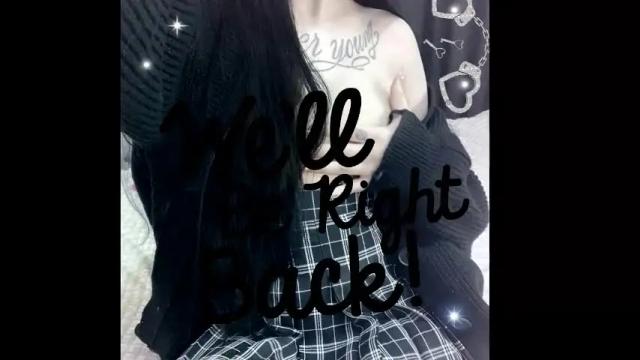 Image 12 of crystalsomnia Stream on Chaturbate on 21 days ago