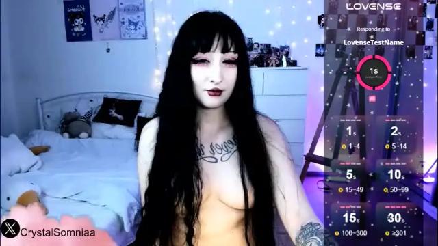 Image 10 of crystalsomnia Stream on Chaturbate on 1 month ago