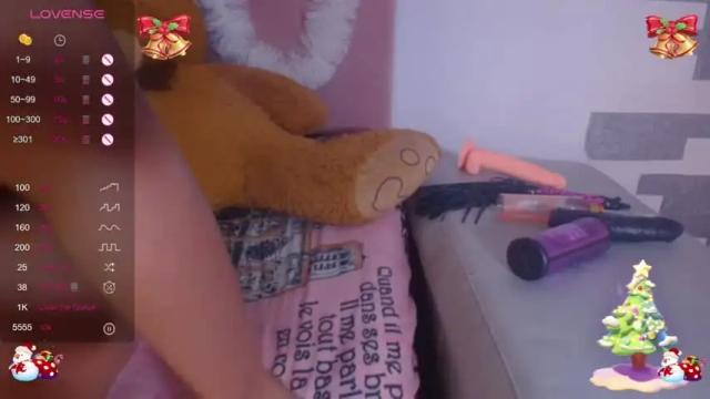 Image 10 of crystalteller_ Stream on Chaturbate on 19 months ago