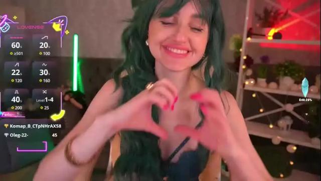 Image 11 of crystaltiffanyy Stream on Chaturbate on 2 months ago