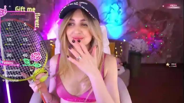 Thumbnail 3, crystaltiffanyy's Stream at Chaturbate, 2 months ago