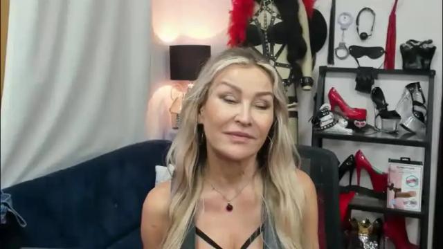 Thumbnail 3, crystalxohotty's Stream at Chaturbate, 3 months ago