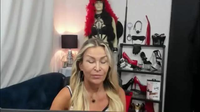 Thumbnail 1, crystalxohotty's Stream at Chaturbate, 2 months ago