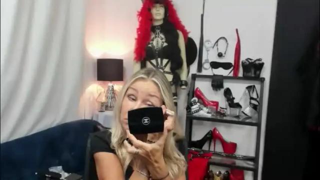 Thumbnail 2, crystalxohotty's Stream at Chaturbate, 1 month ago