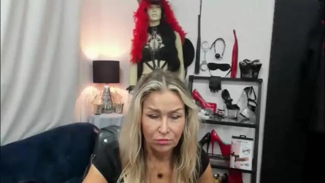 Thumbnail 1, crystalxohotty's Stream at Chaturbate, 1 month ago