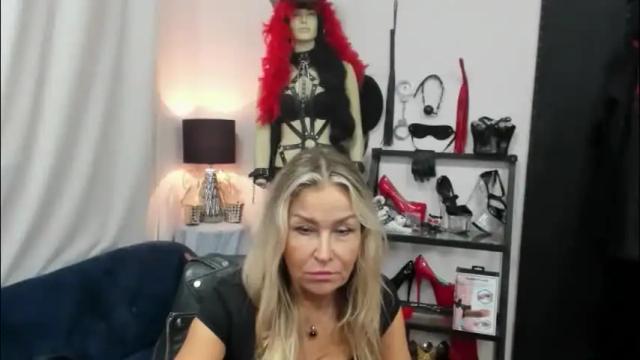 Thumbnail 2, crystalxohotty's Stream at Chaturbate, 1 month ago