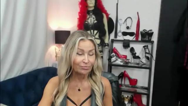 Thumbnail 2, crystalxohotty's Stream at Chaturbate, 1 month ago