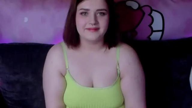Image 2 of cryystaaall Stream on Chaturbate on 16 months ago