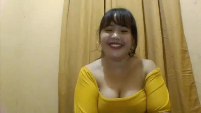 Image 10 of cryztal_mae Stream on Chaturbate on 18 months ago