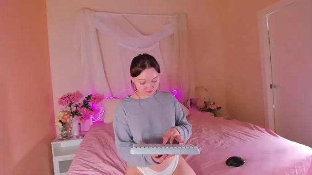 Image 12 of cu_tity Stream on Chaturbate on 21 months ago