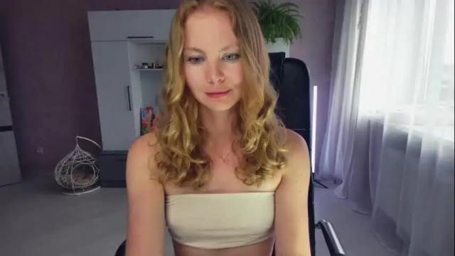 Image 10 of cuddle_kitten Stream on Chaturbate on 1 month ago