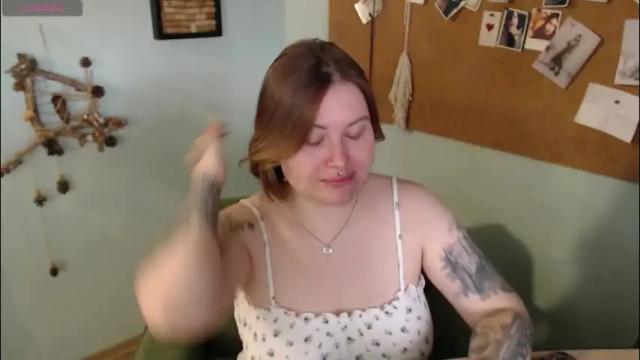 Image 8 of cuddlieschris Stream on Chaturbate on 5 months ago