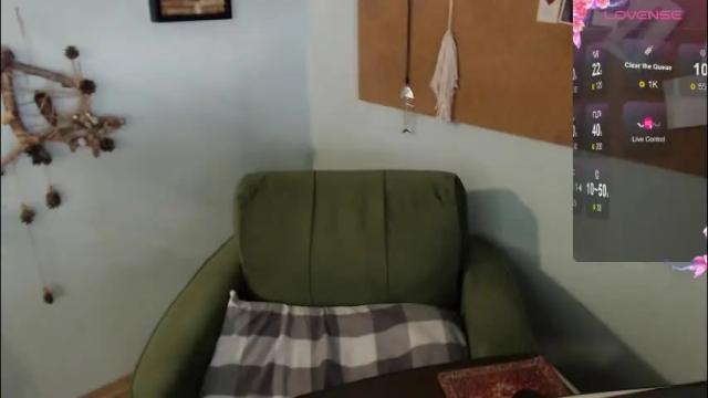 Image 8 of cuddlieschris Stream on Chaturbate on 4 months ago