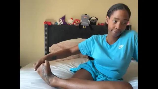 Thumbnail 1, cum2charmxx's Stream at Chaturbate, 2 months ago