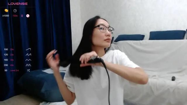 Thumbnail 1, cumming_crew's Stream at Chaturbate, 19 months ago