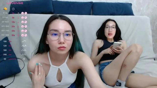 Image 7 of cumming_crew Stream on Chaturbate on 19 months ago