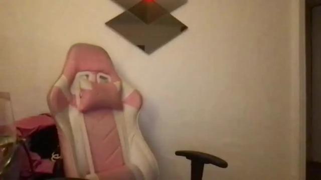 Image 6 of cummingtoparis Stream on Chaturbate on 15 months ago