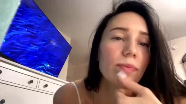 Image 7 of cumonclit Stream on Chaturbate on 18 months ago
